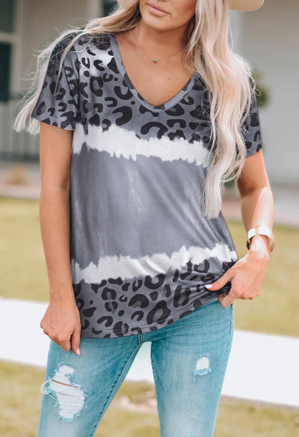 Womens Leopard V-Neck Short Sleeve T-Shirt (S-XL)