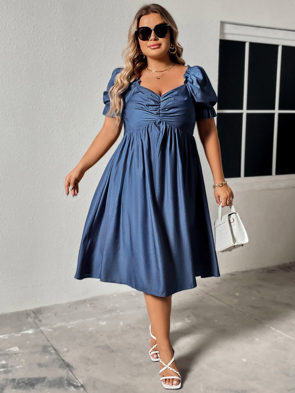 Womens Plus Size Ruched Sweetheart Neck Dress (1XL-4XL)
