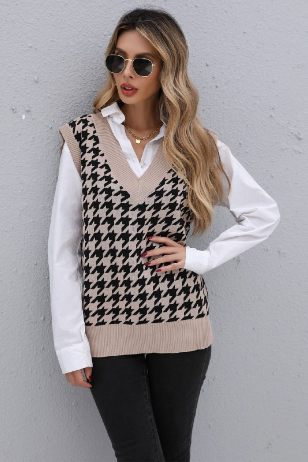 Womens Houndstooth V-Neck Knit Vest (S,M,L)