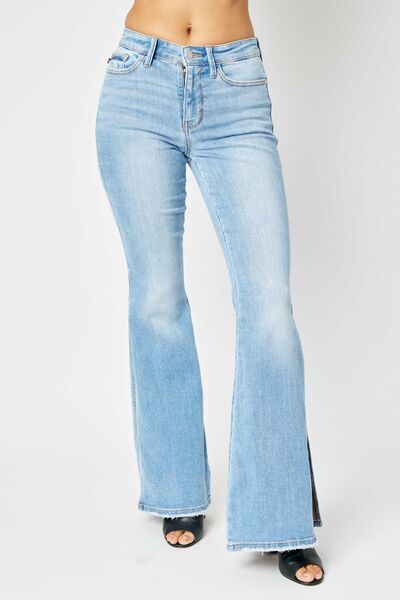 Womens Judy Blue Full Size Mid Rise Raw Hem Slit Flare Jeans (Size 1-24W)
